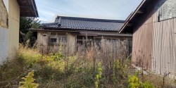 駒ヶ根市下平　既存建物付売地