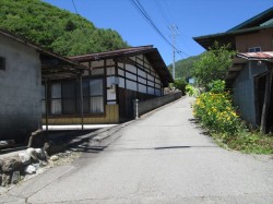 北側道路付き 北側道路付き