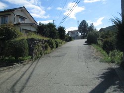 北側より　西側道路付き