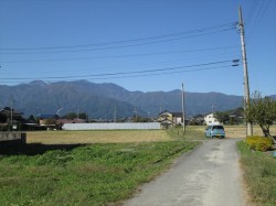 東側より北側道路付きと中央アルプス