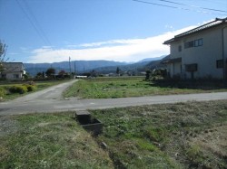 西側より（北側道路付きと西側道路付き）