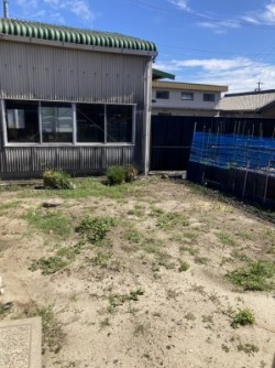 手入れしやすいサイズの家庭菜園スペース。